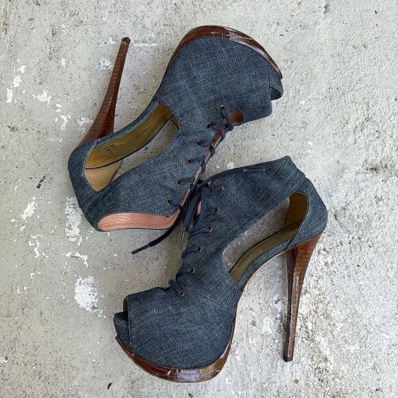 Stuart Weitzman, antique denim lace up platforms - Picture 2 of 10